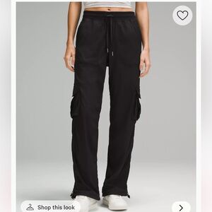 Dance Studio Relaxed-Fit Mid-Rise Cargo Pant